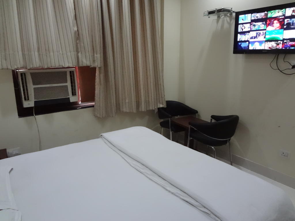 Hotel Siam International Delhi  Exterior photo