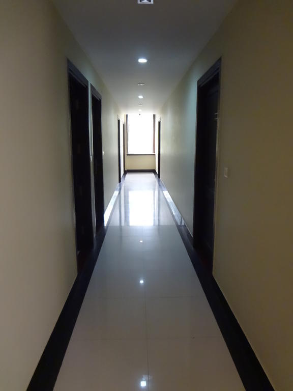 Hotel Siam International Delhi  Exterior photo