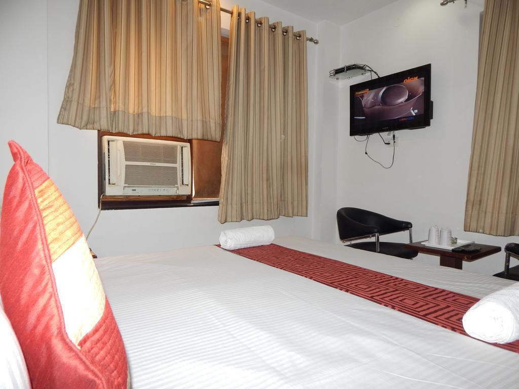 Hotel Siam International Delhi  Exterior photo