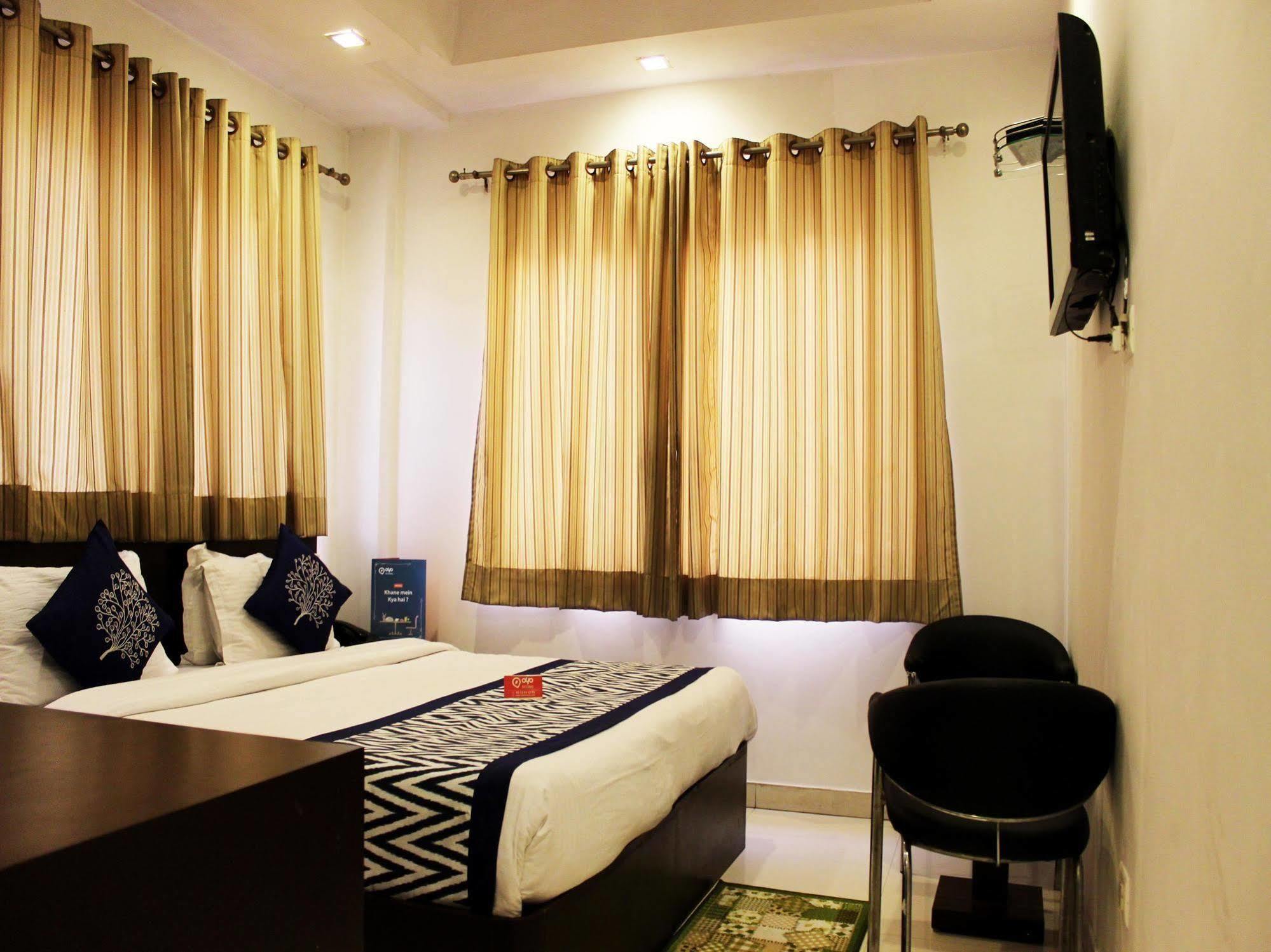 Hotel Siam International Delhi  Exterior photo