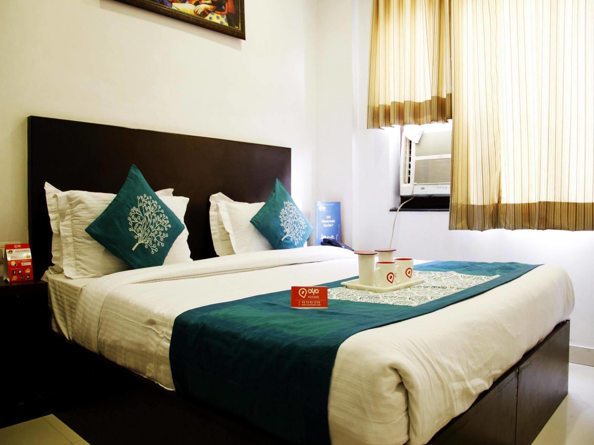 Hotel Siam International Delhi  Exterior photo