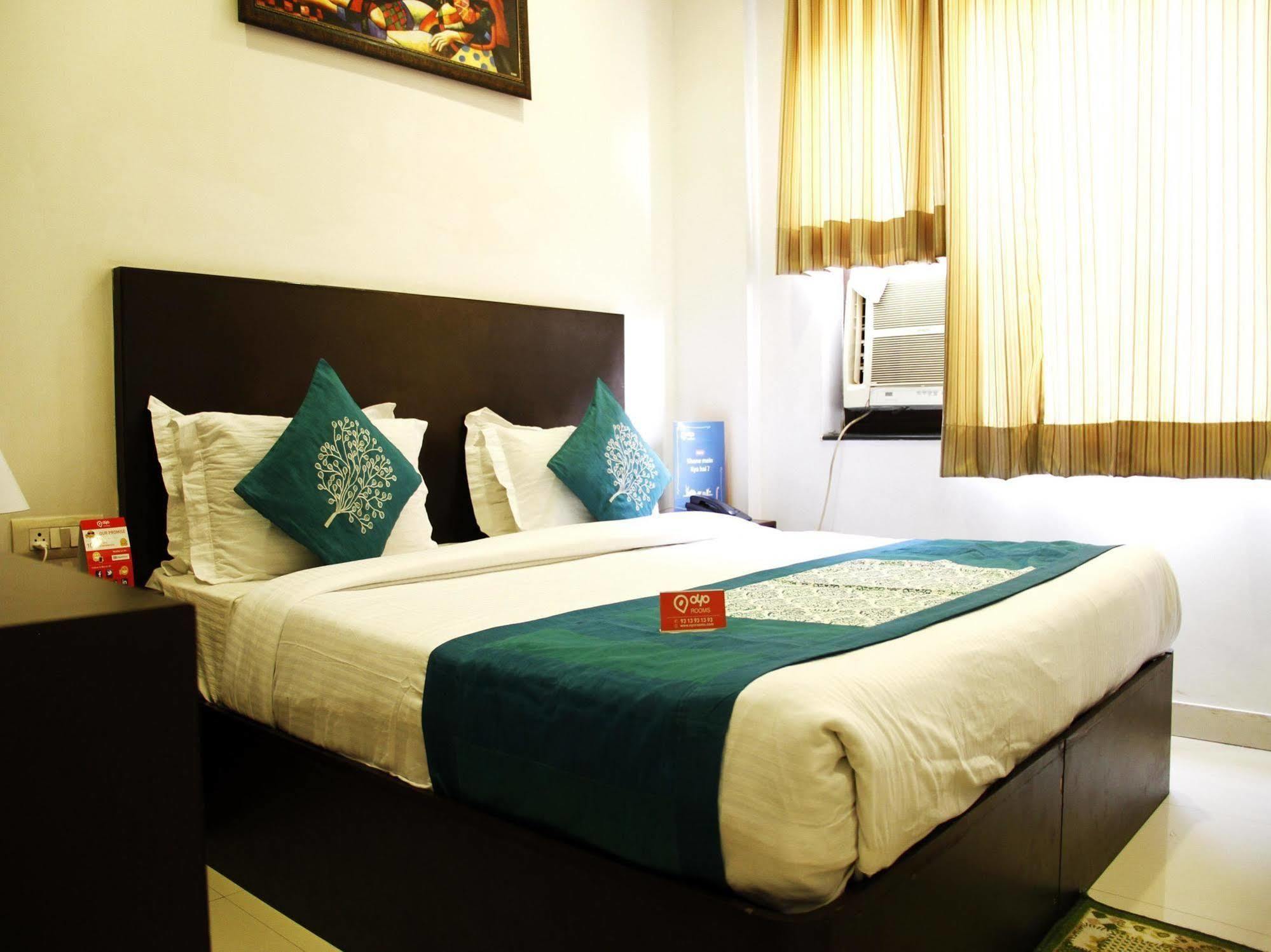 Hotel Siam International Delhi  Exterior photo