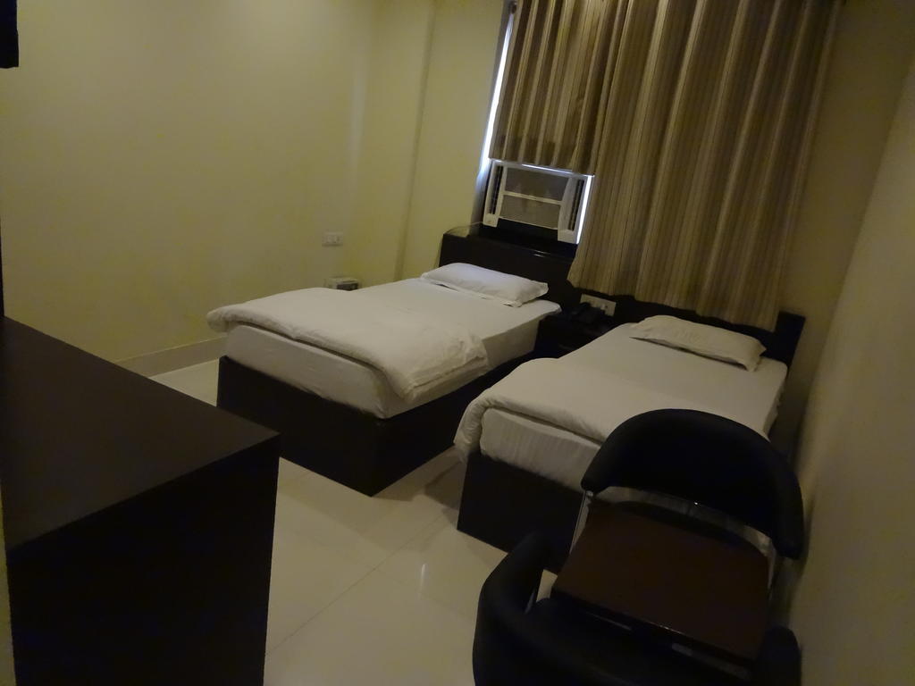 Hotel Siam International Delhi  Room photo