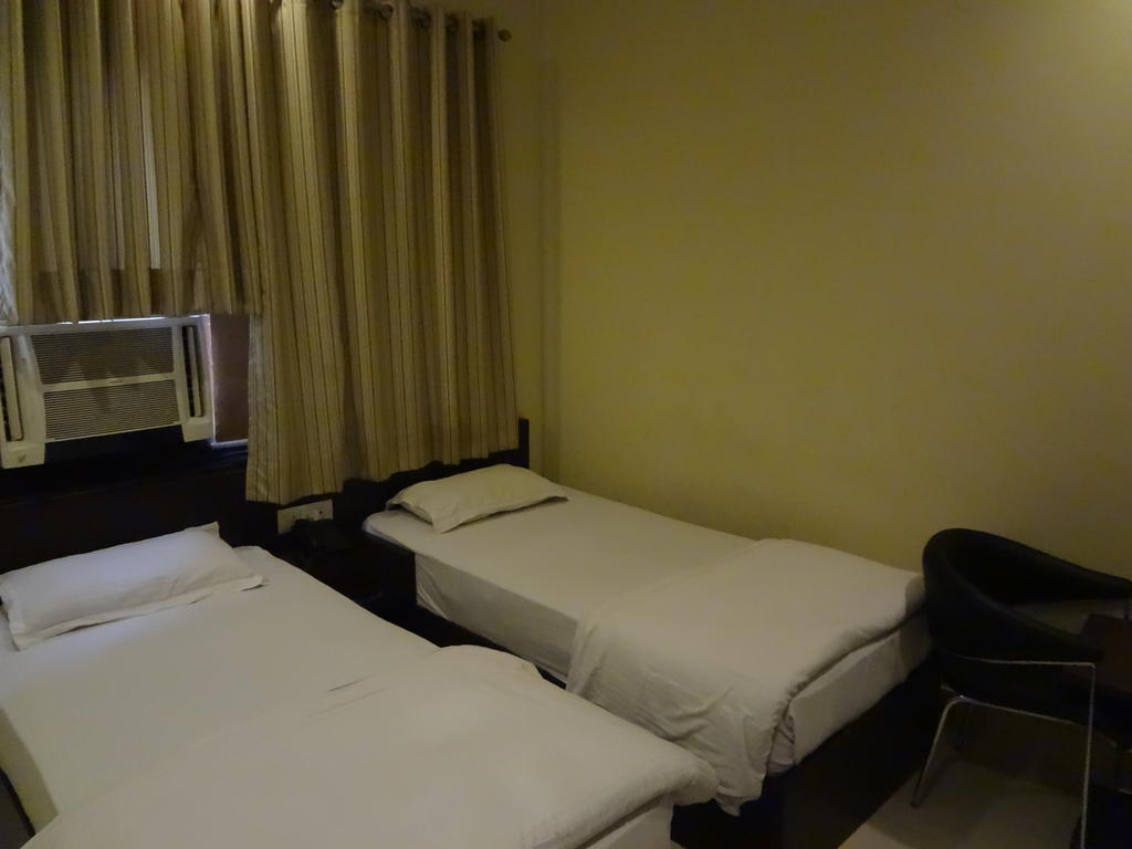 Hotel Siam International Delhi  Room photo